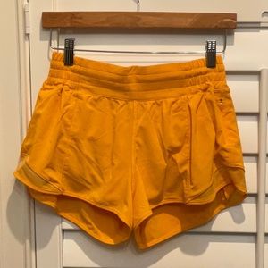 Hotty Hot High-Rise Lined Short 2.5"